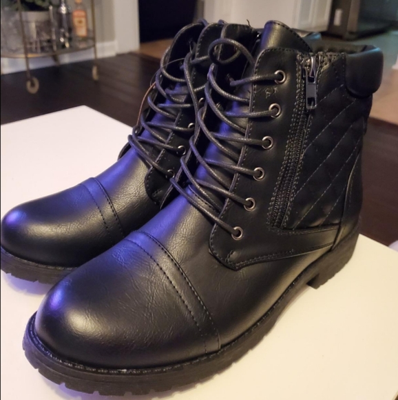 Black Quilted Ankle Boots Winter Low Heel Bootie - Picture 8 of 8